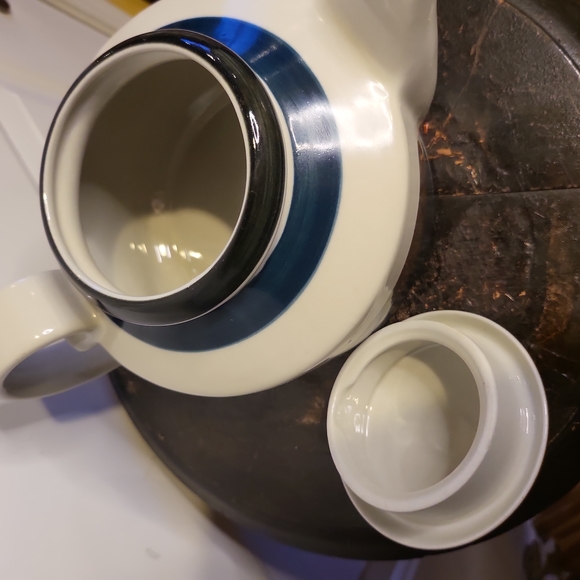 Vintage Arabia Finland Ulla Procop-Nyman Kiara Ceramic Teapot 🫖 - Picture 5 of 9